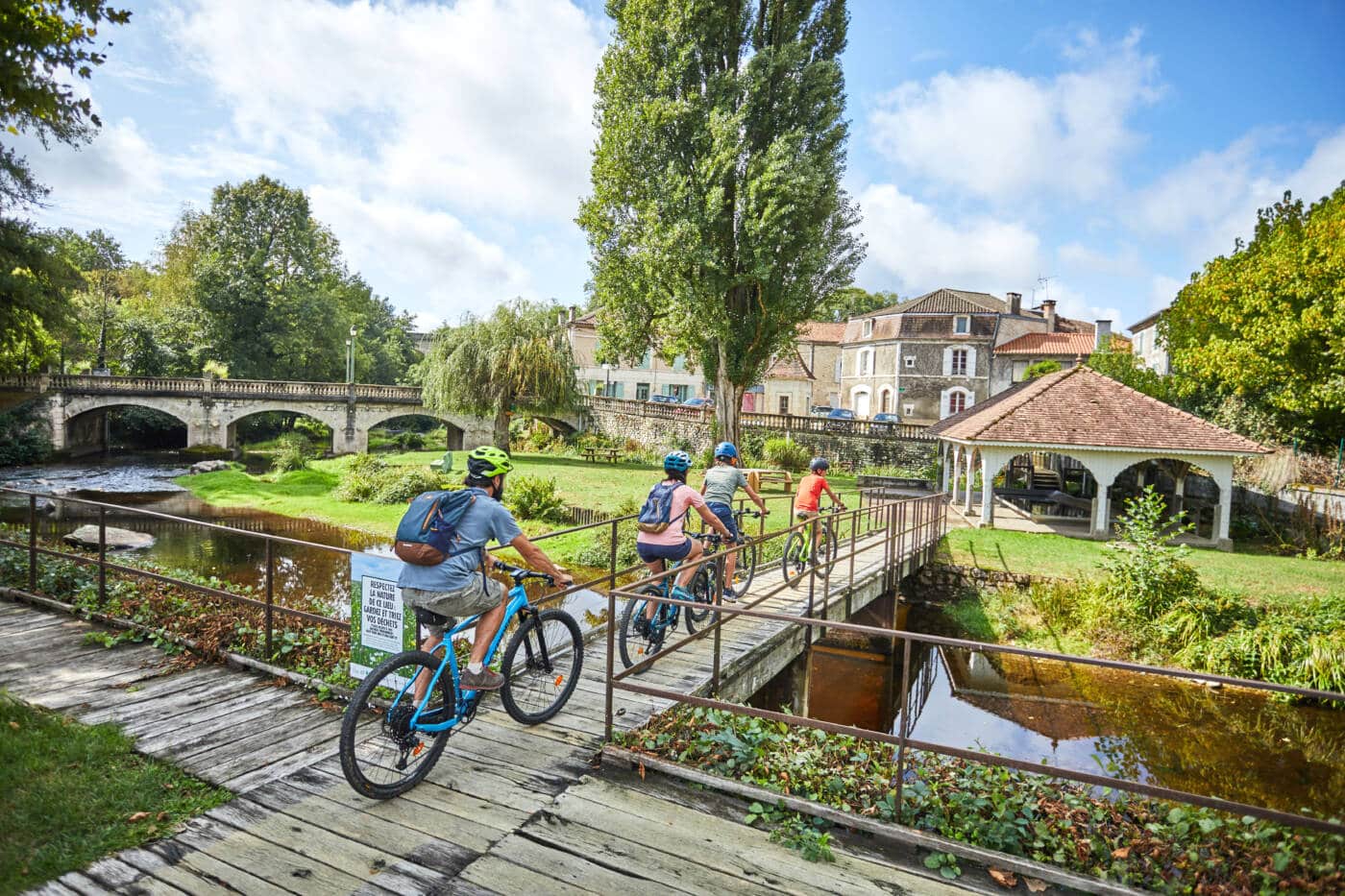 11 Thiviers Saint Pardoux La Riviere VTT Voie Verte 2023 ©PnrPerigordLimousin GuillaumeVillegier.Unity 40