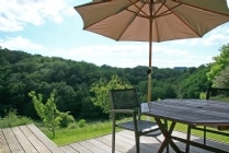 Détente et grands espaces depuis la terrasse privée_1
