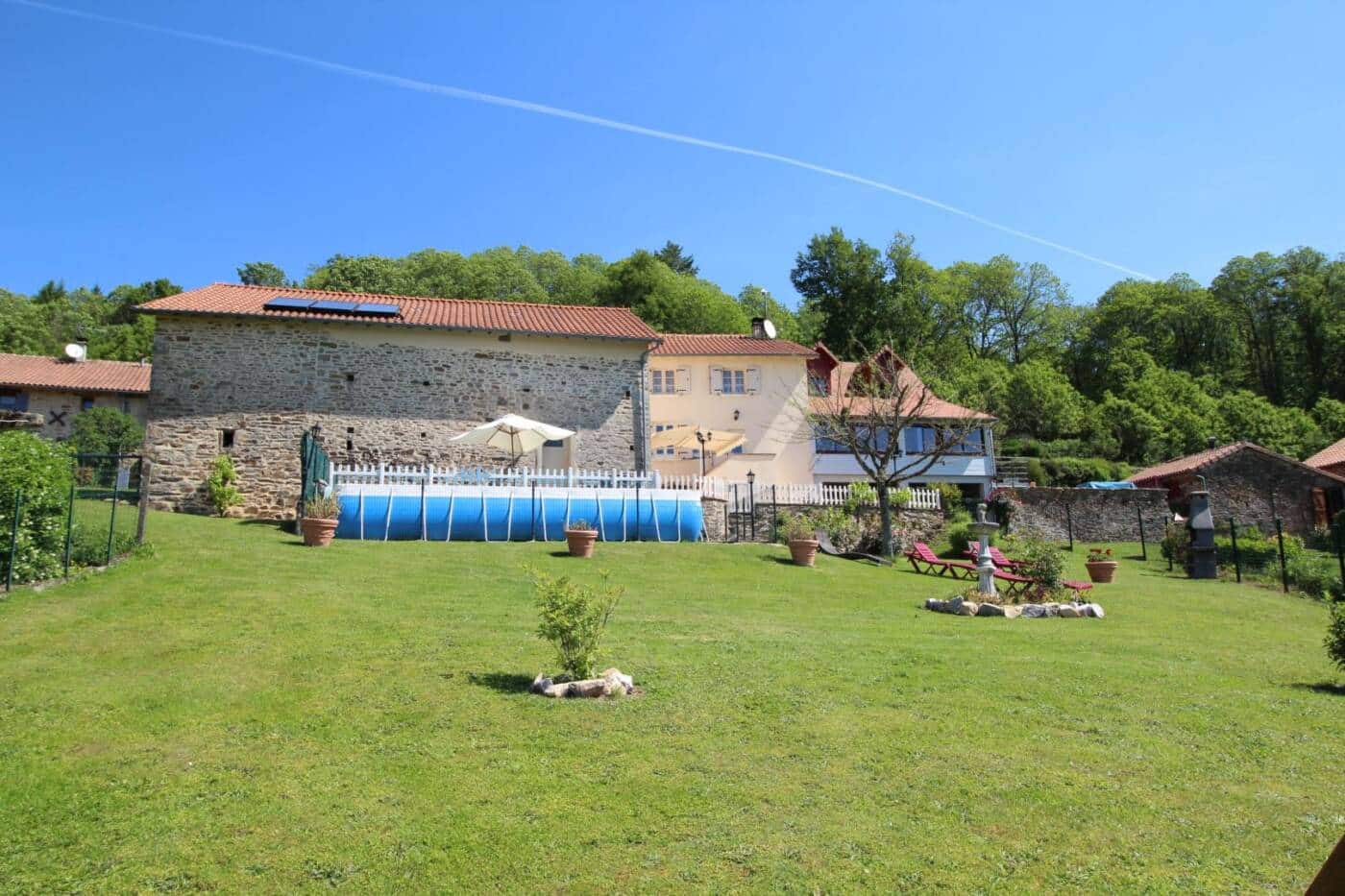 Gite "Le Puyconnieux" à Dournazac en Haute-Vienne (Nouvelle Aquitaine)_1