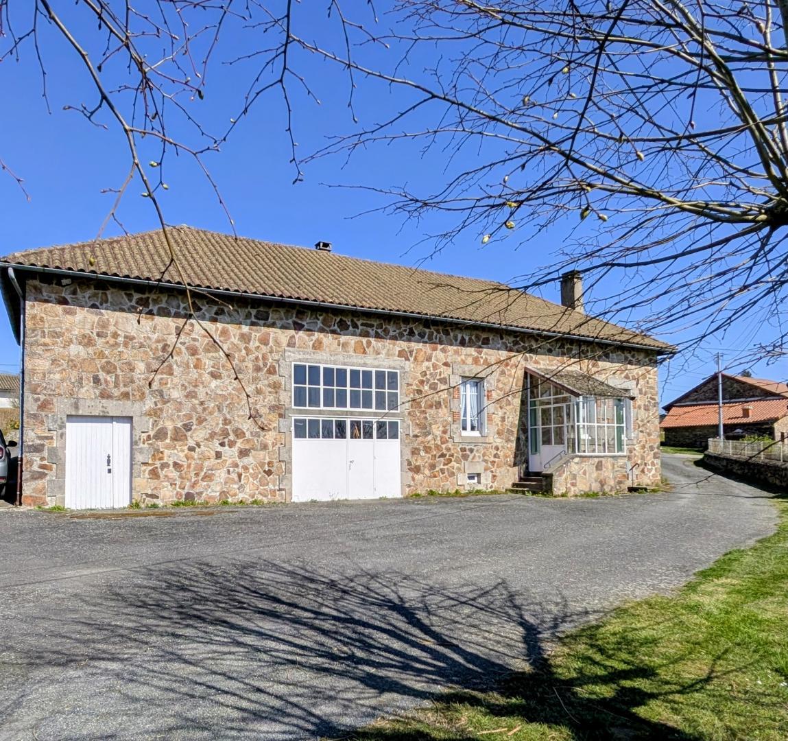 Gîte chez Marie-Louise à Dournazac en Haute-Vienne - Nouvelle Aquitaine_1