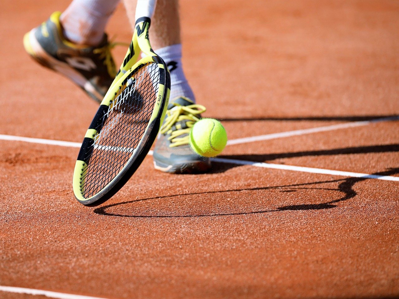 tennis-g77bc6bec0_1280